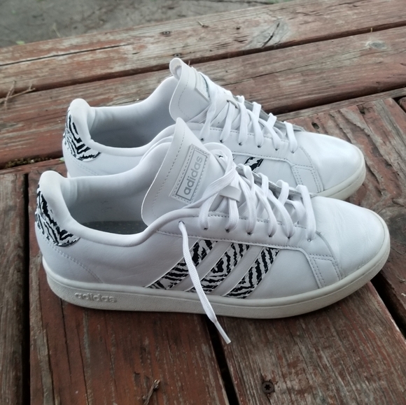 Men's Adidas Cloudfoam Art White Zebra Stripes classic sneakers US size 11 - Picture 6 of 8